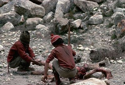 real-sky-burial-images-saw2.jpg