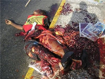 newspaper-vendor-vs-garbage-truck-5.jpg