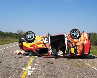 woman-dead-after-stealing-radio-stations-van-crash001.jpg