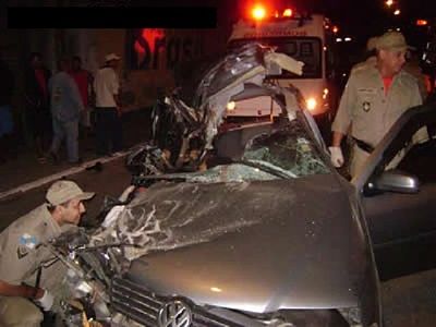 car-accident-total-destruction-2.jpg