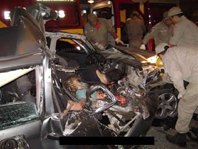 car-accident-total-destruction-6.jpg