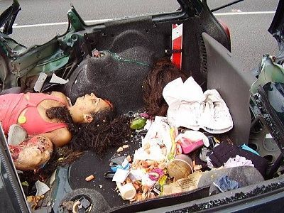 extremly-gory-car-accident-car3.jpg