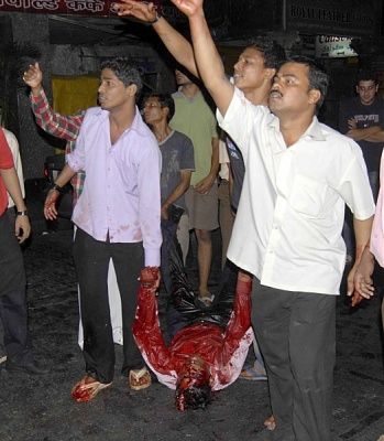 dead-bodies-bombai-setki_ofiar_2987696.jpg