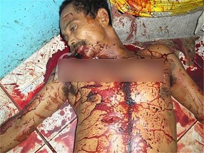 unidentified-dead-man-lying-blood-32.jpg