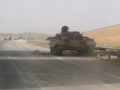 dont-get-way-tank-orig_iraq1_171_713_178.jpg