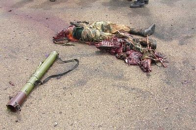 iraqi-soldier-blown-shit-dead-iraqi-soldier-10.jpg