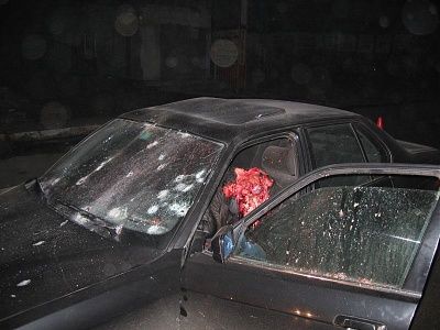 iraqi-man-blows-through-us-check-point-2299632149_8e3473acc8_o.jpg
