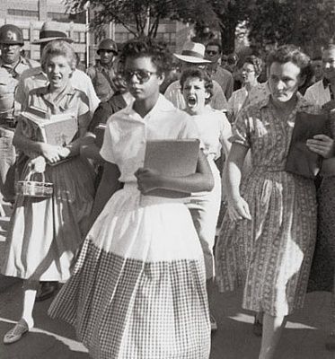 little-rock-desegregation-photograph-little-rock-desegregation1.jpg