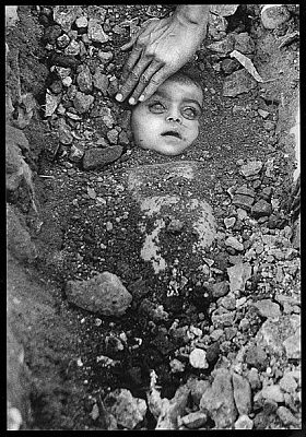 burial-unknown-child-photograph-burial-unknown-child-th.jpg