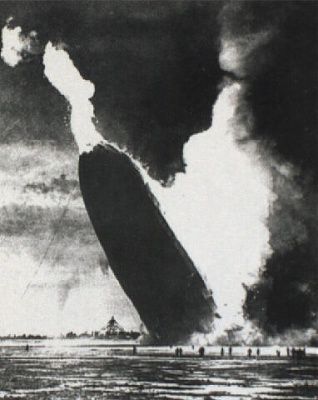 hindenburg-disaster-photograph-hindenburg-murray-becker.jpg