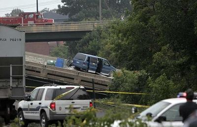 minneapolis-bridge-collapse-2007-pictures-video-minneapolis-bridge-collapse-photos-2.jpg