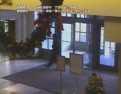 omaha-mall-massacre-december-5-2007-omaha-mall-shooting-photos-7.jpg