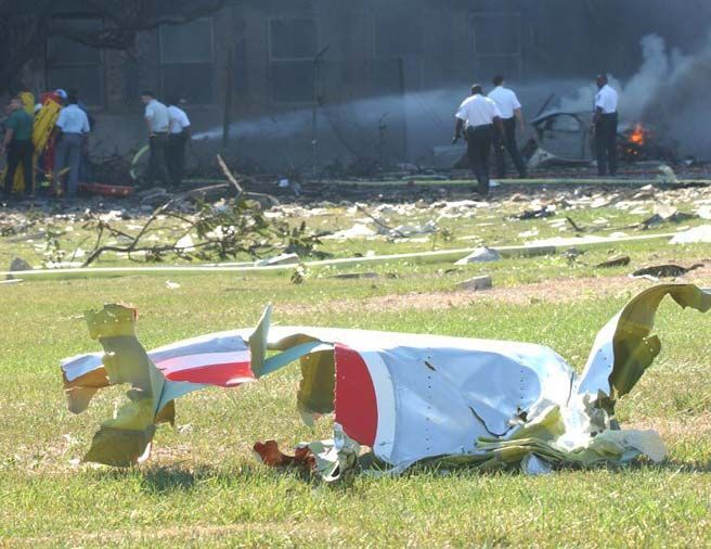 127188d1265835621-aa-flight-77-crashes-into-pentagon-september-11th-757-americanlogo.jpg