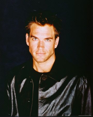 http://www.documentingreality.com/forum/attachments/f185/106800d1259366735-michael-weatherly-weatherly.jpg