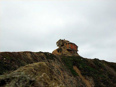 33-weird-unusual-shaped-houses-around-world-house-montara-california.jpg