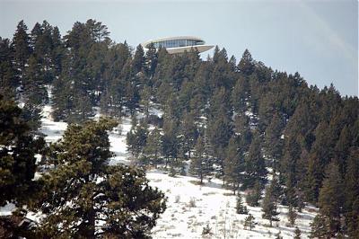 33-weird-unusual-shaped-houses-around-world-ufo-house-denver-colorado.jpg