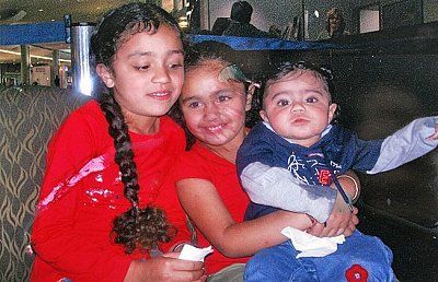 police-hunt-four-after-liquor-shop-owner-shot-dead-during-robbery-navtej-singh-kids.jpg