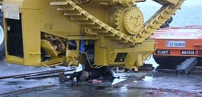 shitty-workplace-accident-02.jpg