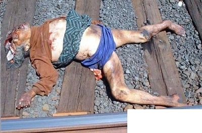 old-man-killed-train-500x329.jpg