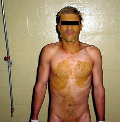abu_ghraib_feces_06a.jpg