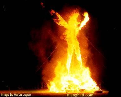 zanzibarburningmanfire400p_1.jpg