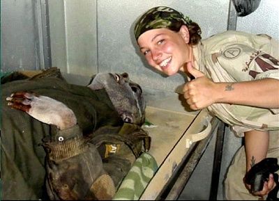 torture-smiling-girl1.jpg