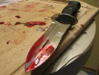 blood_knife_jpg_138096144.jpg