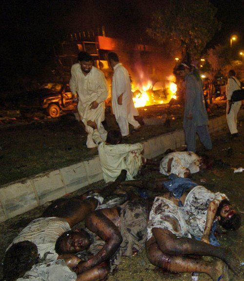 Benazir-Bhutto-bomb-picstures_ (1).jpg