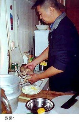 cannibalism-2002a-5.jpg