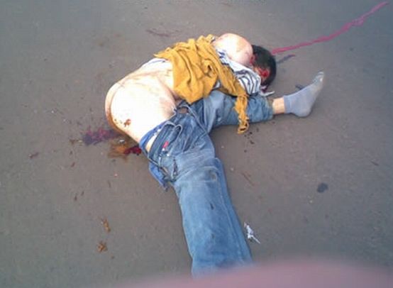 Guy dead after hit by bus 3.jpg