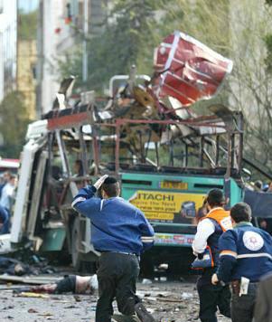 capt_jrl10701290956_mideast_israel_explosion_jrl107.jpg