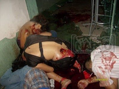 17420-17-people-including-beautiful-women-gunned-down-during-drug-executionbig6.jpg