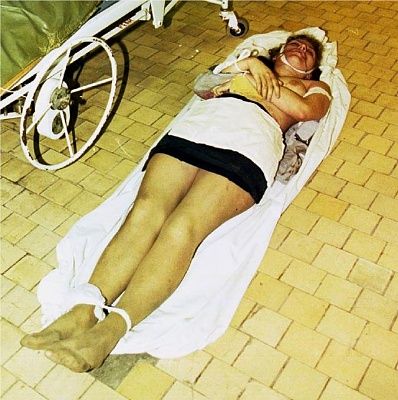 dead-her-pantyhose-4.jpg