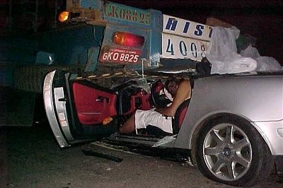 mercedes-slk-accident-4.jpg