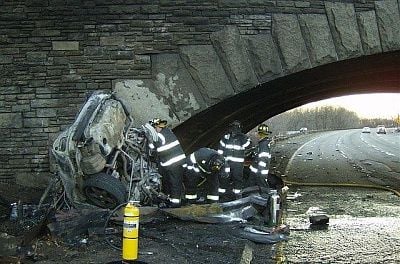 long-island-parkway-car-crash-death-1.jpg