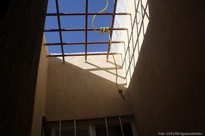 image-7-.jpg