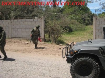 armed4.jpg
