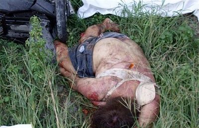 20681-two-woman-destroyed-motorcycle-accidentbig2.jpg