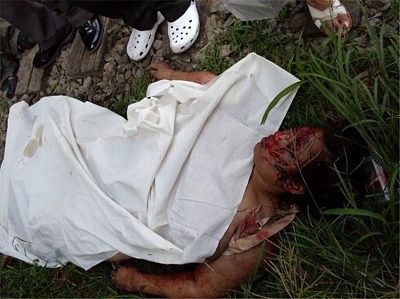 20681-two-woman-destroyed-motorcycle-accidentbig5.jpg