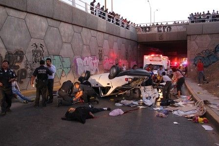 23_01_04_327_DOS_MUERTOS_EN_ACCIDENTE_GOMEZ_MORIN_Y_GABRIELA_MISTRAL.jpg
