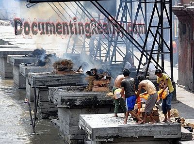 800px-ghat_nepal.jpg