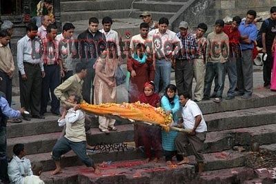 pashupatinath-cremation03cr.jpg
