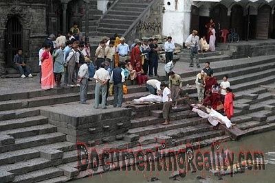 pashupatinath-cremation05cr.jpg