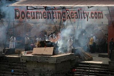 pashupatinath-cremation07cr.jpg