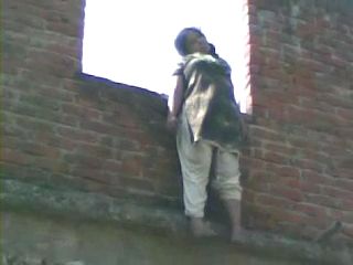 Girl Hanged in chittagong.mp4.flv_000081533.jpg