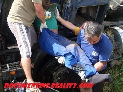 truck acc1.jpg