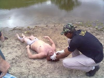38 yo tranny floater 09.jpg