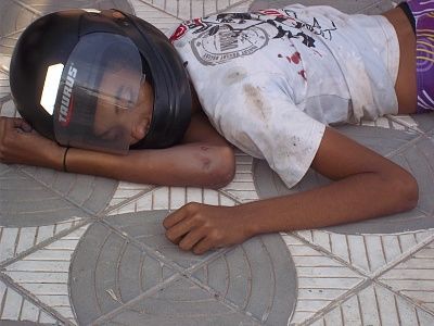 18-20yo-20man-20shot-20dead-20-20helmet-20didn-27t-20help-2001.jpg