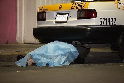 40-20yo-20-28approx-29-20woman-20naked-20bagged-20and-20dead-2001.jpg