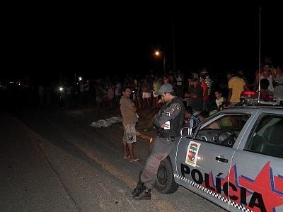 52-20yo-20motorcyclist-20looses-20against-20car-2001.jpg